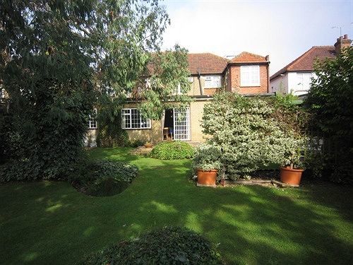 Furnival Lodge Slough Exterior photo